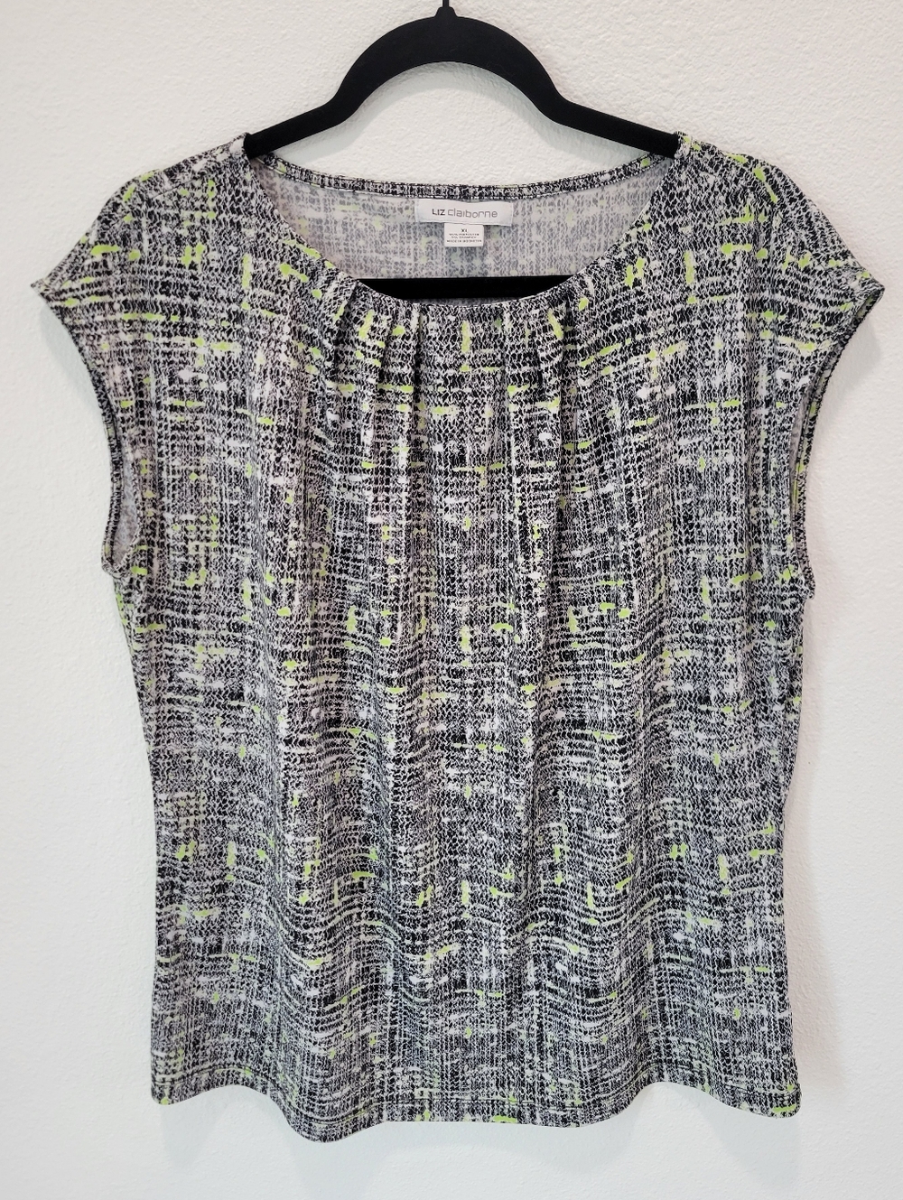 Liz Claiborne Women’s XL Sleeveless Blouse Black White Green Geometric Pleated